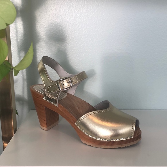 Gold Maguba Bologna Clogs - Picture 1 of 7